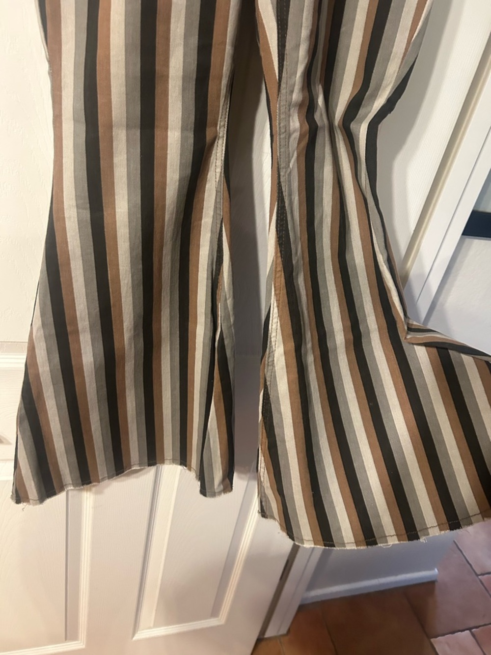 Rock & Roll Denim Women’s Striped Wide Leg Jeans - Brown/Gray/White - Picture 5 of 8